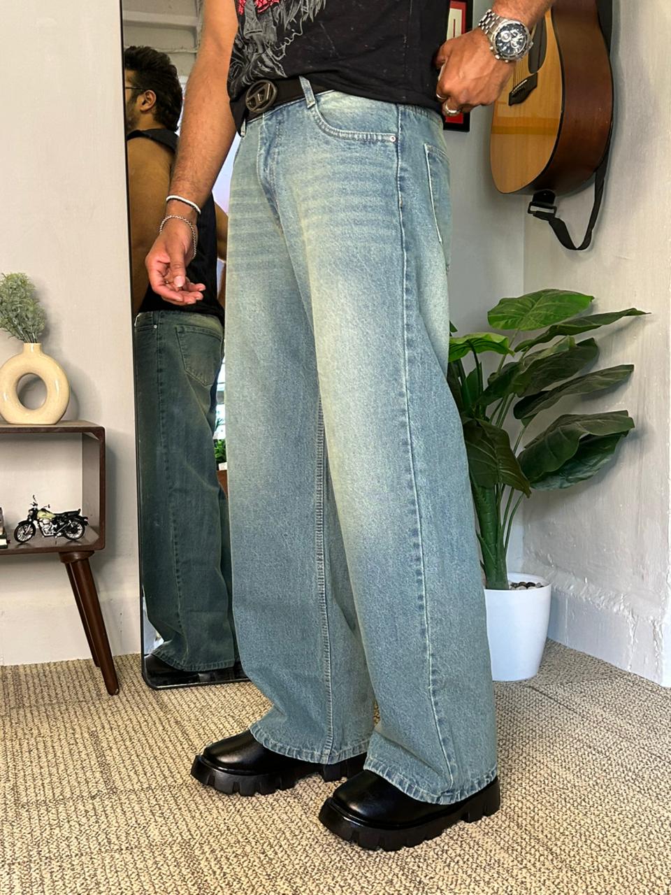 Blue Haze – Faded Blue Vintage Wash Wide-Leg Jeans
