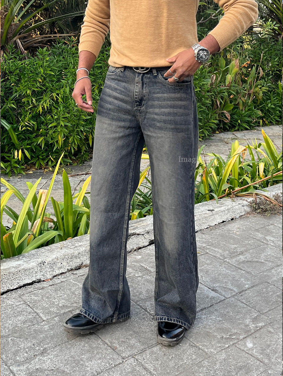 Rock Edge – Dark Grey Wide Leg Jeans with White Wash