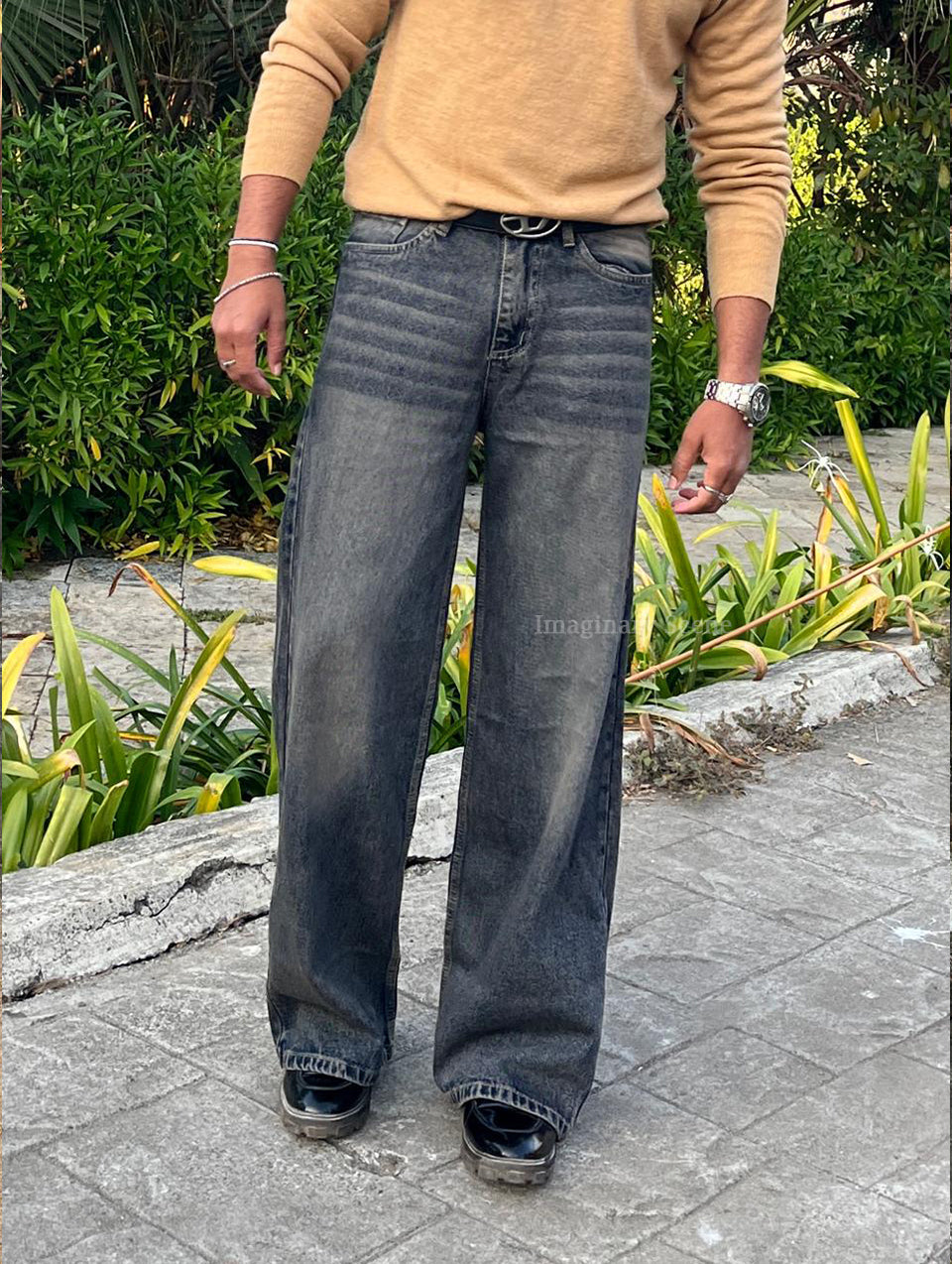Rock Edge – Dark Grey Wide Leg Jeans with White Wash