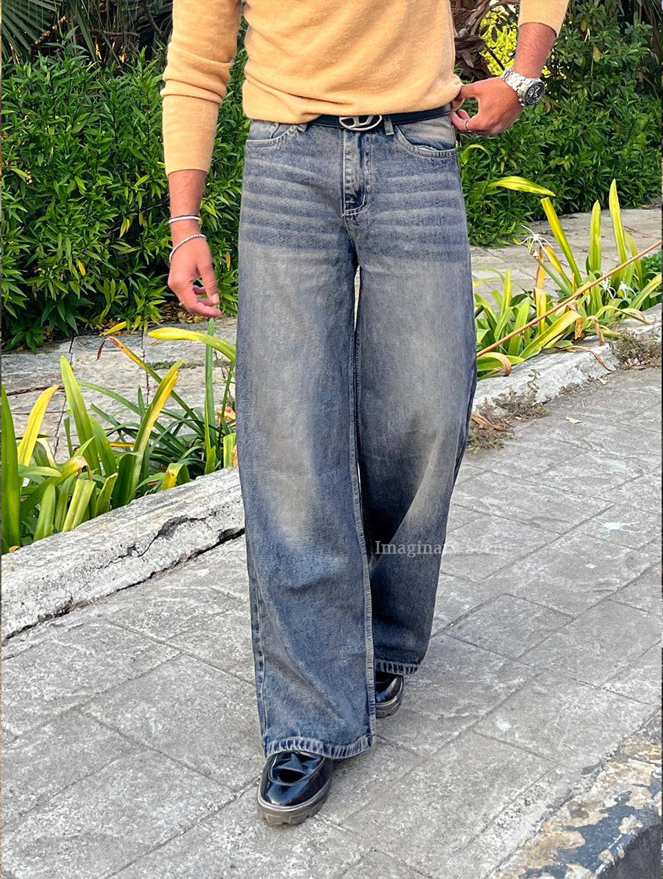 Rock Edge – Dark Grey Wide Leg Jeans with White Wash