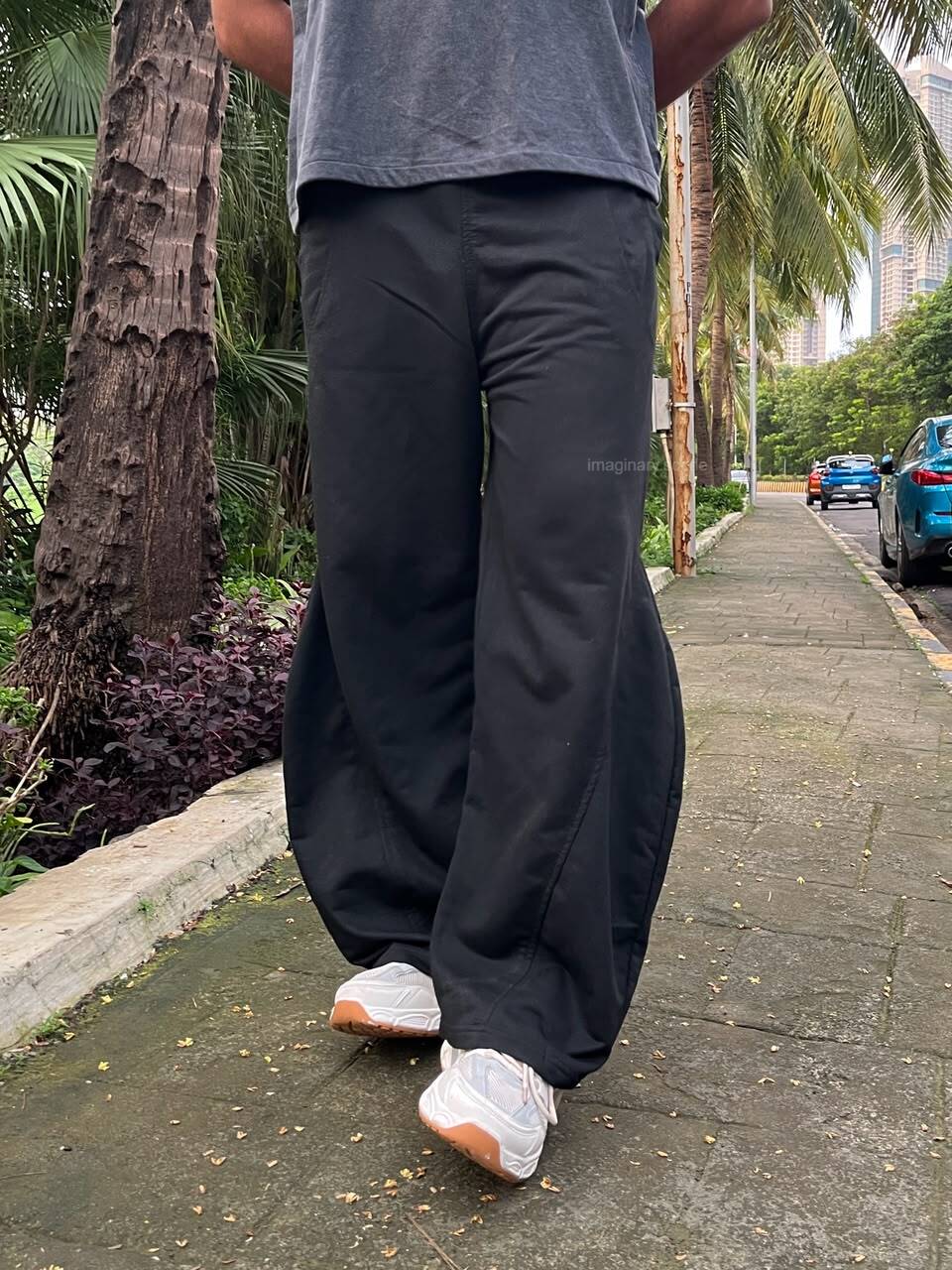 Tokyo Black – Barrel Fit Track Pants