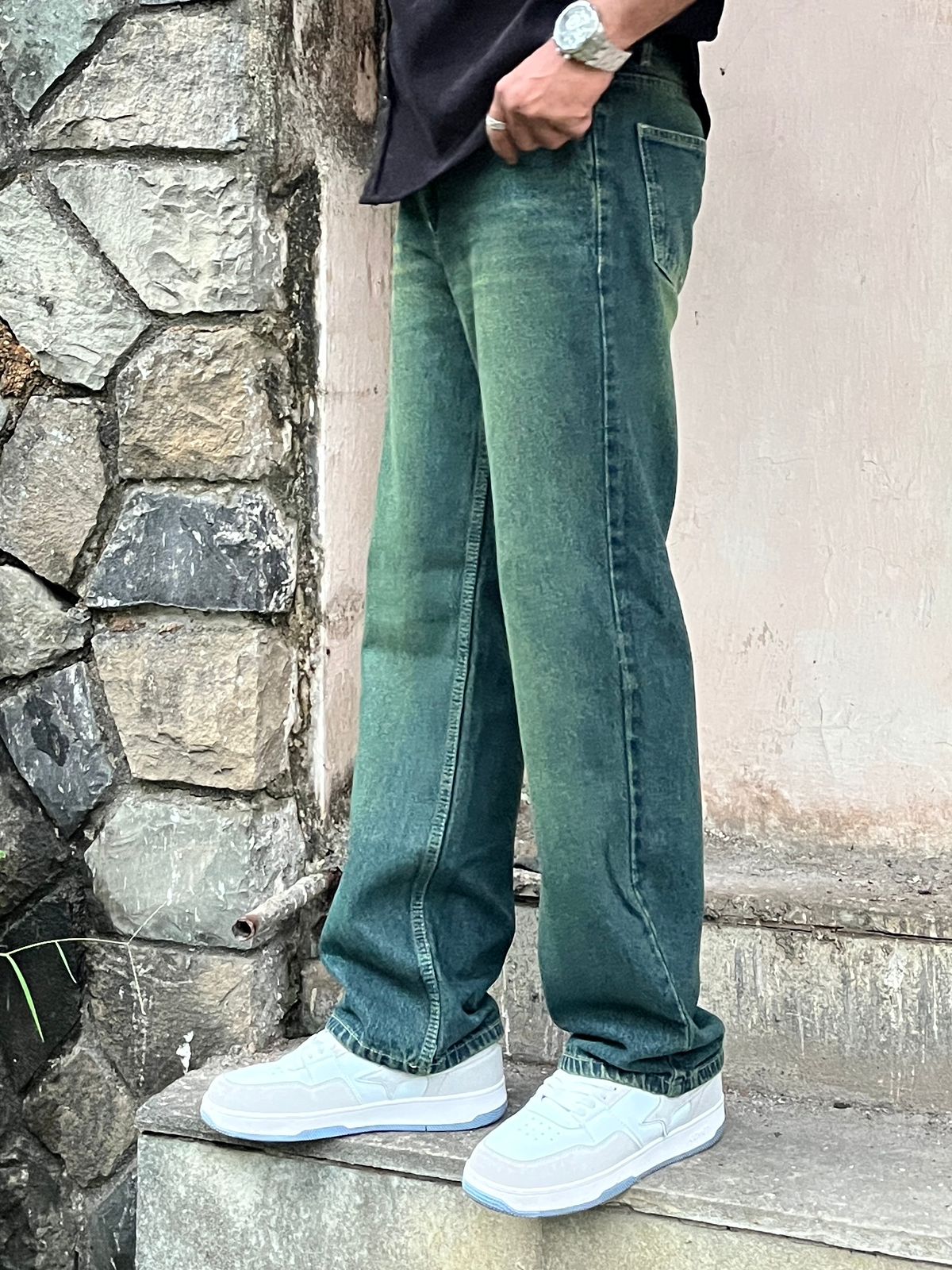 Relaxed Fit Dark Green Jeans - Raw Pine