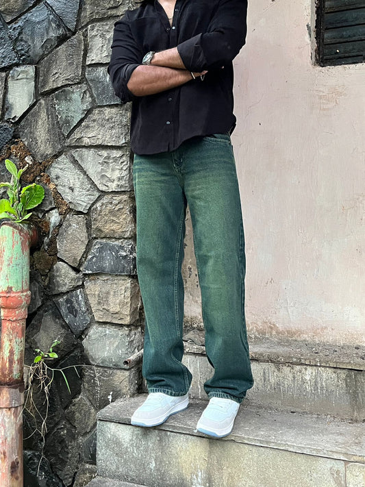 Relaxed Fit Dark Green Jeans - Raw Pine